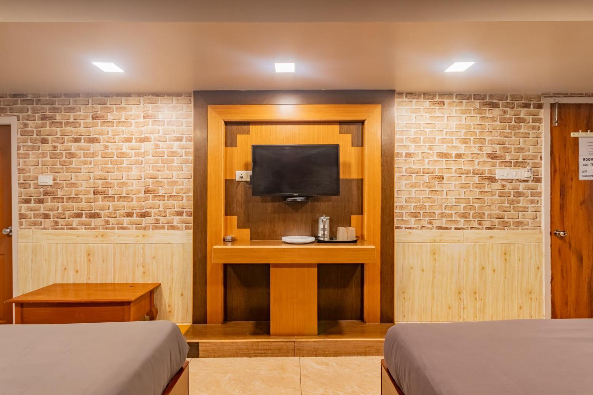 Ganga'S Sri Balaji Cottage ウーティ エクステリア 写真